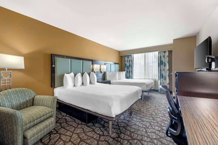 Room 7 of 42